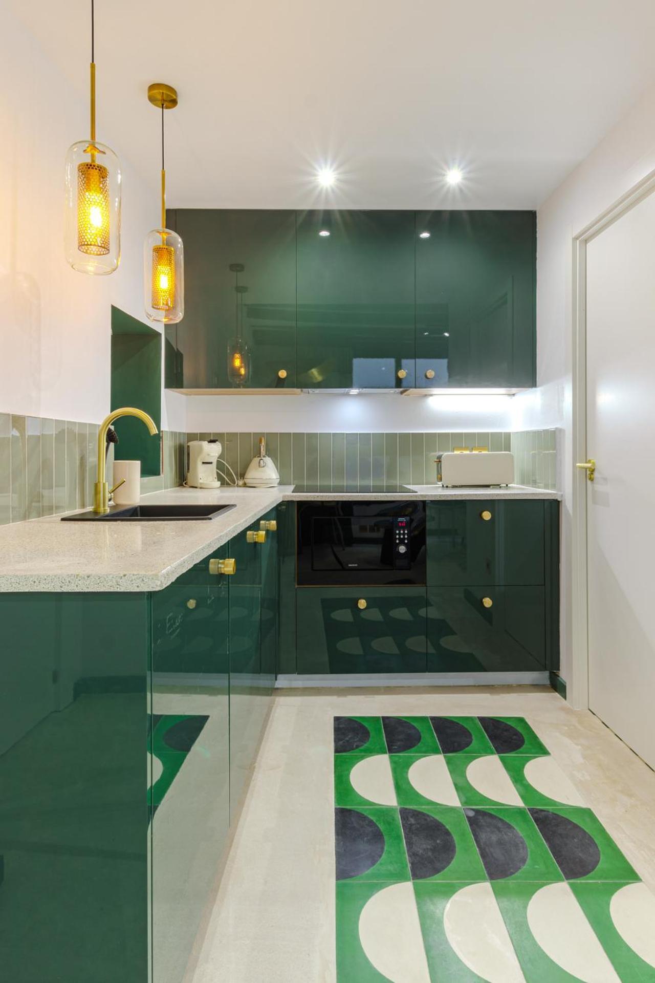 Refined And Practical Studio In Historic Center Of Alicante Kültér fotó